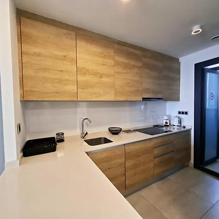 Sunset Waves Excellent * Benidorm